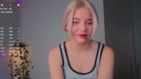 Snapshot of blushkitty chatting on 1, 11, 2025 Chloe online show from 1, 11, 2025