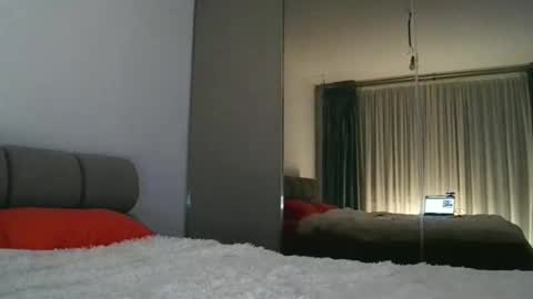 BlushSparrow online show from 3, 11, 2025