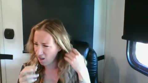 Snapshot of bmorganne420 chatting on 1, 12, 2025 MamaMorgan online show from 1, 12, 2025