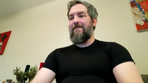 Snapshot of bobchmw chatting on 17, 12, 2025 Bobchmw online show from 17, 12, 2025