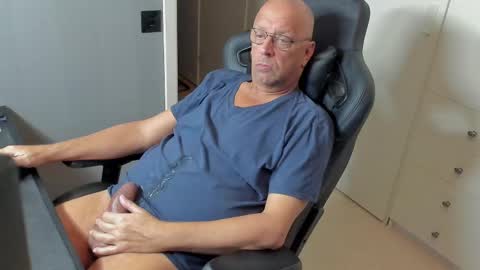 Snapshot of bobo_k chatting on 12, 2, 2025 bobo_k online show from 12, 2, 2025