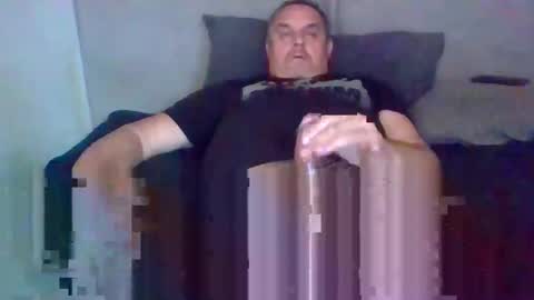 Snapshot of boidady chatting on 31, 10, 2025 emilio online show from 31, 10, 2025