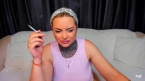 Snapshot of bom_bonx chatting on 9, 10, 2025 Amy online show from 9, 10, 2025