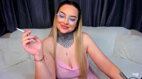 Snapshot of bom_bonx chatting on 18, 11, 2025 Amy online show from 18, 11, 2025