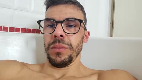 Snapshot of bomale89 chatting on 17, 1, 2025 bomale89 online show from 17, 1, 2025