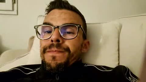 Snapshot of bomale89 chatting on 31, 10, 2025 bomale89 online show from 31, 10, 2025