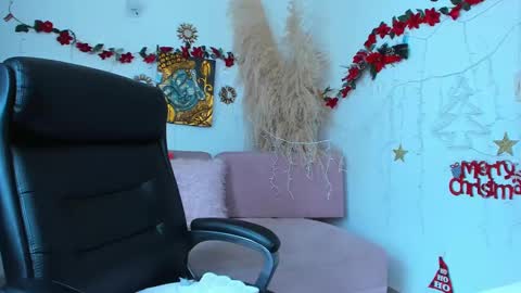  Salma Independent Model online show from 12, 12, 2024