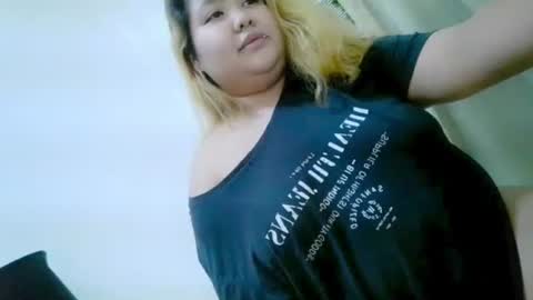 Snapshot of bombastic_darla chatting on 13, 9, 2025 bombastic_darla online show from 13, 9, 2025