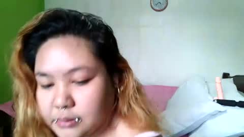 Snapshot of bombastic_darla chatting on 4, 11, 2025 bombastic_darla online show from 4, 11, 2025