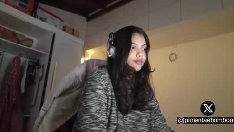 Snapshot of bombomepimenta chatting on 26, 9, 2025 bombomepimenta online show from 26, 9, 2025