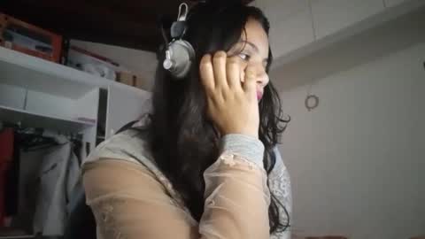 Snapshot of bombomepimenta chatting on 1, 10, 2025 bombomepimenta online show from 1, 10, 2025