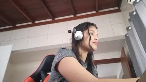 Snapshot of bombomepimenta chatting on 18, 10, 2025 bombomepimenta online show from 18, 10, 2025