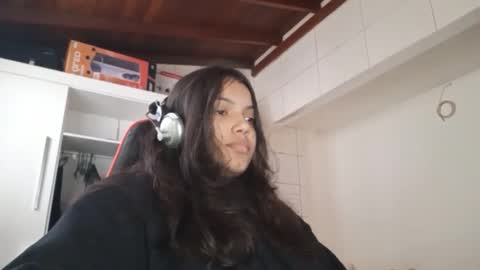 Snapshot of bombomepimenta chatting on 23, 10, 2025 bombomepimenta online show from 23, 10, 2025