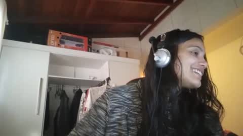 Snapshot of bombomepimenta chatting on 27, 10, 2025 bombomepimenta online show from 27, 10, 2025