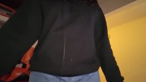 Snapshot of bombomepimenta chatting on 2, 11, 2025 bombomepimenta online show from 2, 11, 2025