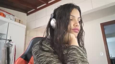 Snapshot of bombomepimenta chatting on 14, 11, 2025 bombomepimenta online show from 14, 11, 2025