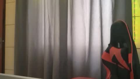 Snapshot of bombomepimenta chatting on 27, 11, 2025 bombomepimenta online show from 27, 11, 2025