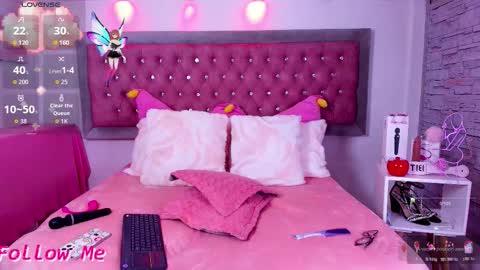 Snapshot of bonn_glow chatting on 22, 10, 2025 i AM Bonnie online show from 22, 10, 2025