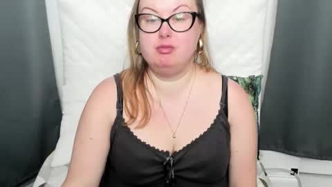 Bonnie online show from 29, 10, 2025