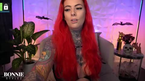 Bonnie Stylez online show from 30, 10, 2025