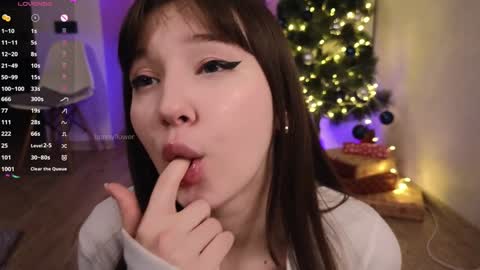 Snapshot of bonnyflower chatting on 24, 12, 2024 Eva online show from 24, 12, 2024