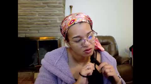 Queen Bon Vivantt online show from 27, 10, 2025