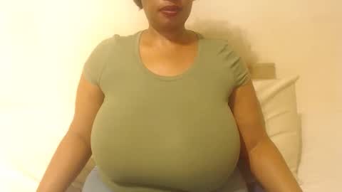 boobyqueen online show from 9, 10, 2025