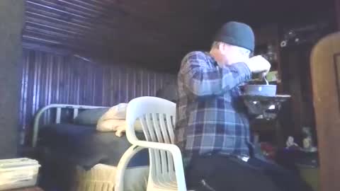 Booshwa online show from 4, 12, 2025