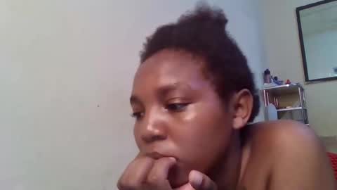 bootie_caramel online show from 9, 11, 2025