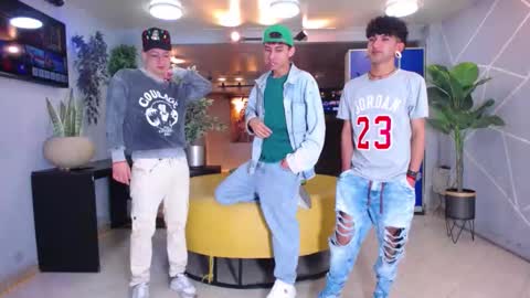 THOMAS AND DAMIAND online show from 15, 10, 2025