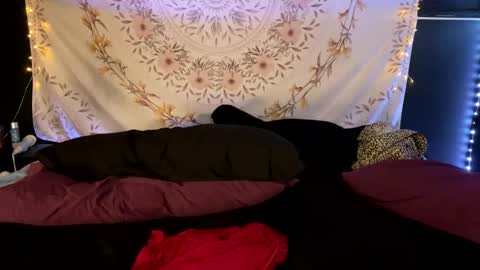 BossMom online show from 12, 12, 2024