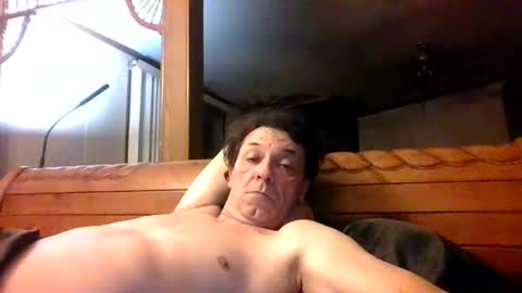 Snapshot of bottomcdforoldersc chatting on 5, 2, 2025 James online show from 5, 2, 2025