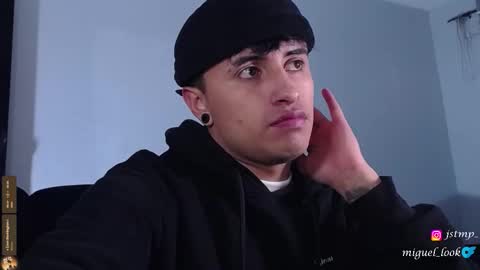 Snapshot of boy_nauthy chatting on 12, 10, 2025 boy_nauthy online show from 12, 10, 2025