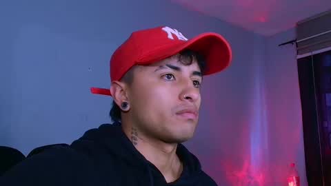 Snapshot of boy_nauthy chatting on 17, 11, 2025 boy_nauthy online show from 17, 11, 2025