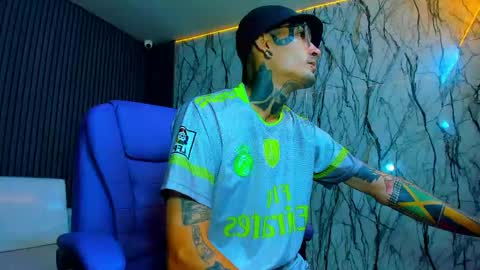 boy_tatto77 online show from 18, 3, 2026