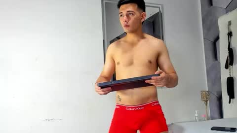 boyhot_mio online show from 20, 2, 2026