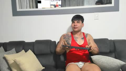 Snapshot of boys_blackandwhite chatting on 29, 1, 2025 boys_blackandwhite online show from 29, 1, 2025