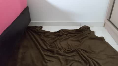 boys_dont_cryy online show from 13, 12, 2025