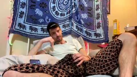 Snapshot of boyvampa chatting on 6, 10, 2025 Lance online show from 6, 10, 2025