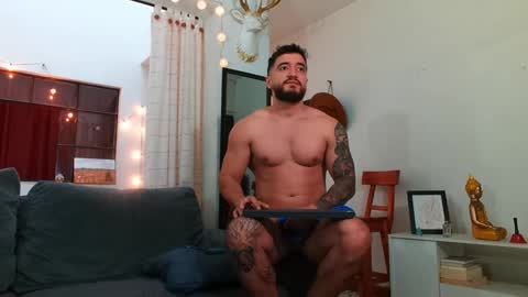 Snapshot of bradley_martinez chatting on 6, 1, 2025 Bradley Martinez online show from 6, 1, 2025