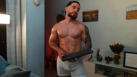 Snapshot of bradley_martinez chatting on 1, 10, 2025 Bradley Martinez online show from 1, 10, 2025