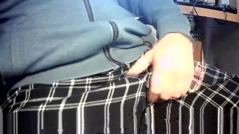 bram27370 online show from 4, 12, 2024