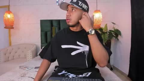 Brand  online show from 25, 11, 2025