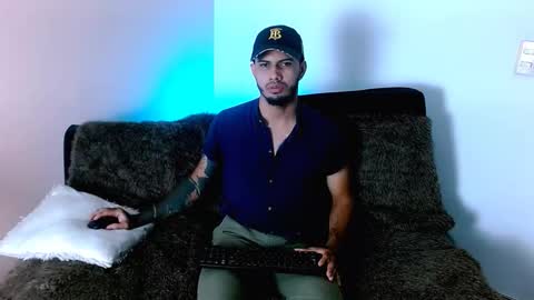 brandondark_ online show from 18, 11, 2025