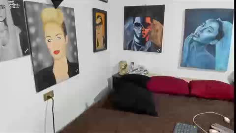 Brandy Model online show from 10, 9, 2025