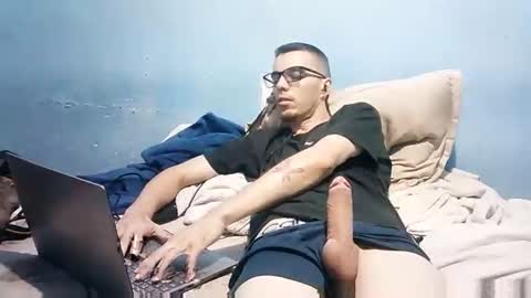 Snapshot of brasil43 chatting on 3, 3, 2026 PutoBR online show from 3, 3, 2026