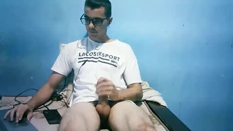 Snapshot of brasil43 chatting on 17, 3, 2026 PutoBR online show from 17, 3, 2026