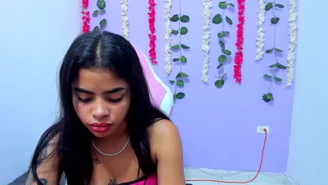 Snapshot of bratz_evans chatting on 21, 12, 2024 bratz_evans online show from 21, 12, 2024