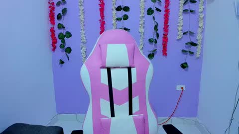Snapshot of bratz_evans chatting on 27, 12, 2024 bratz_evans online show from 27, 12, 2024