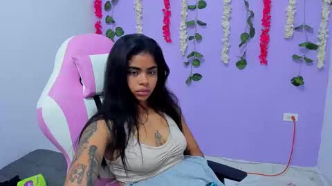 Snapshot of bratz_evans chatting on 10, 1, 2025 bratz_evans online show from 10, 1, 2025